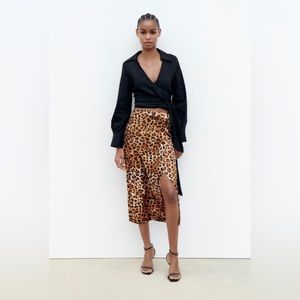 Zara midi animal print skirt with slit